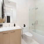 bathroom plumbing fixtures